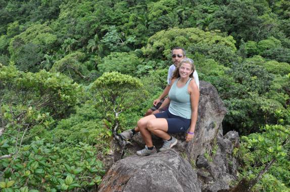 Na cratera do monte Liamuiga, o vulcão da ilha de St. Kitts - Caribe